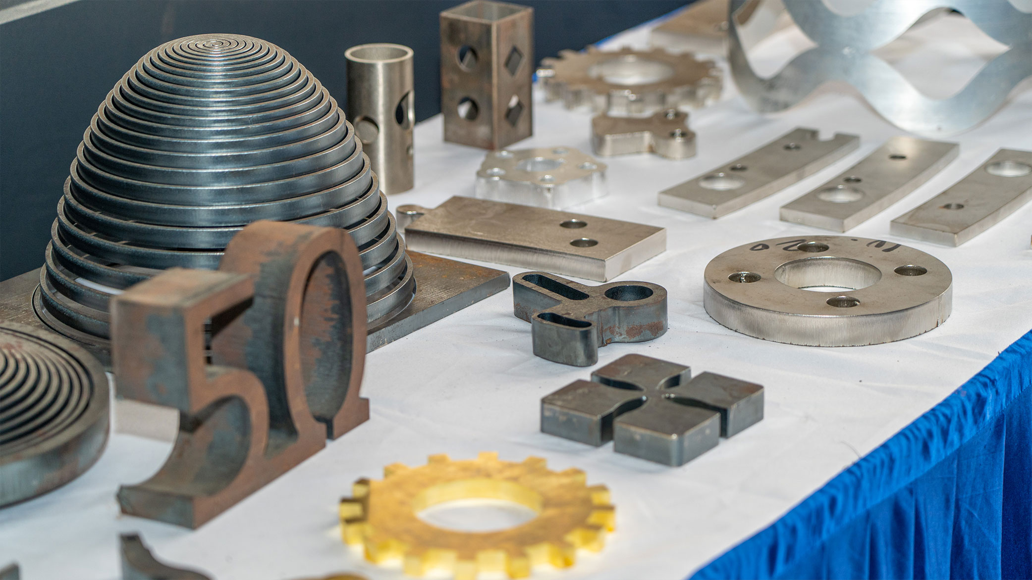 3000W单平台激光切割机：中小企业高效加工优选